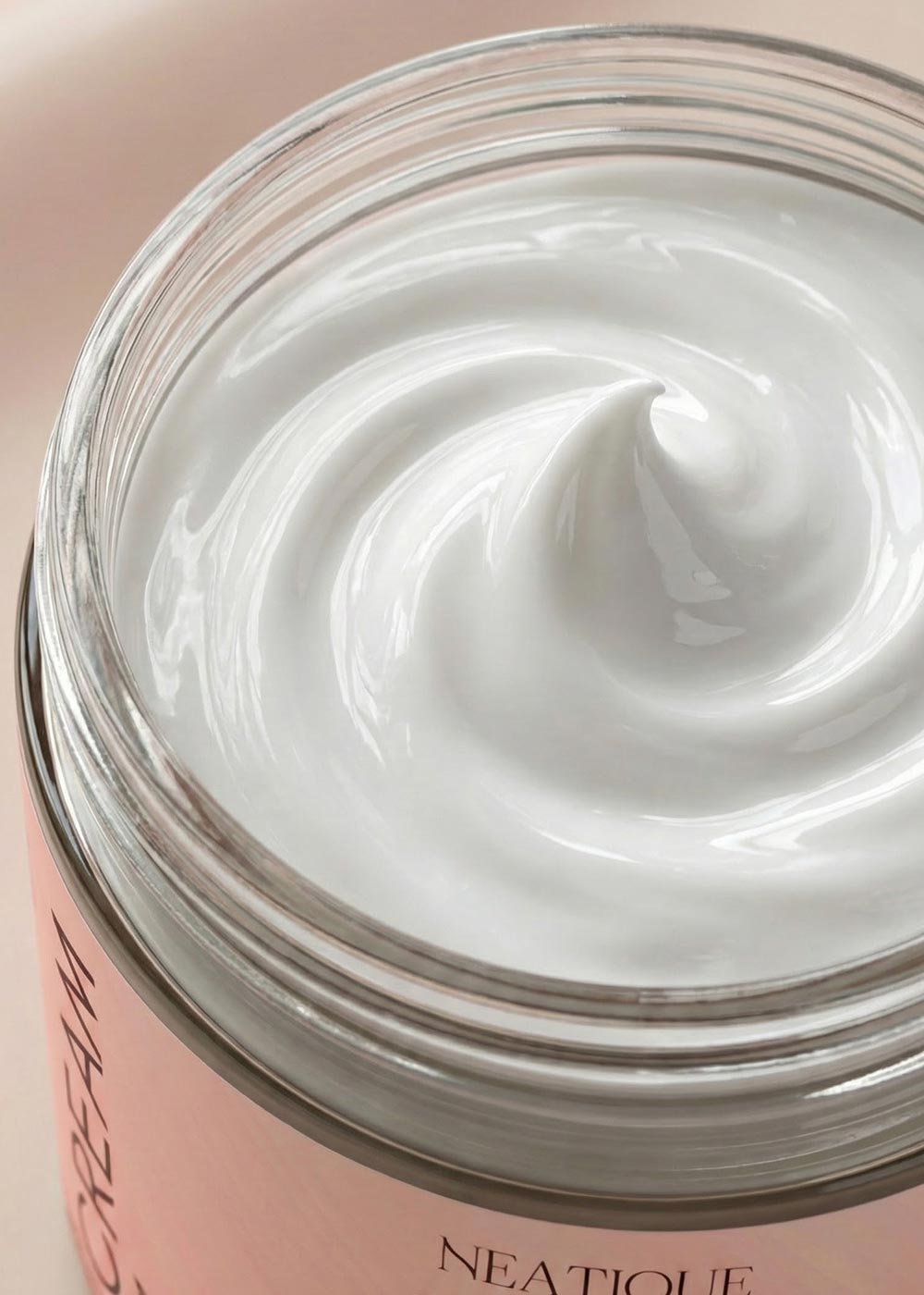 A soft, polished start to your everyday routine skincare detail