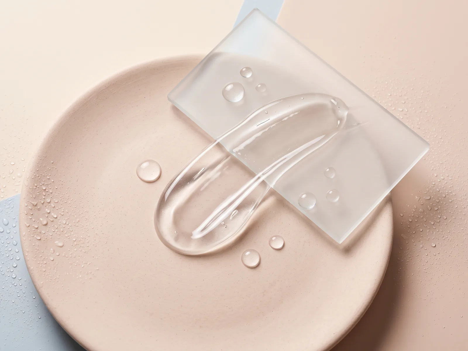 Ingredient-inspired clear serum sweep for Neatique NT16 Niacinamide and Tranexamic Acid Serum