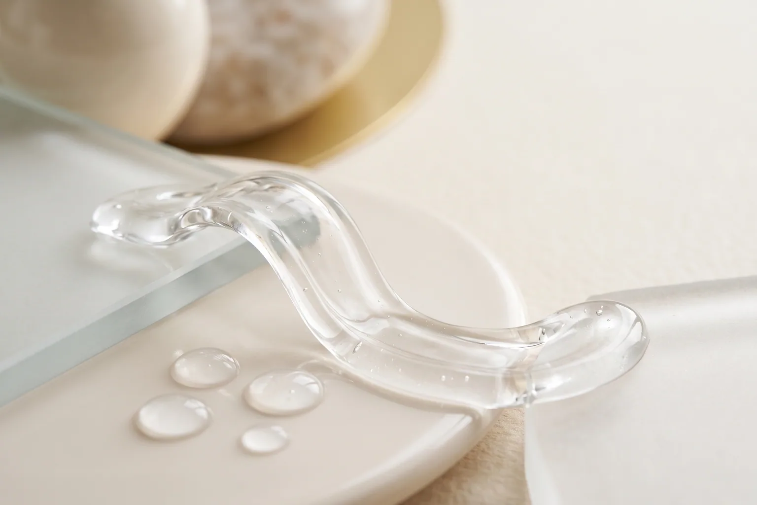 Clear elastic texture inspired by Neatique 96% Snail Mucin Serum